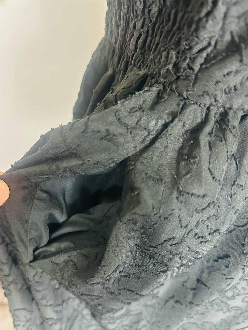 Black Lace-Trim Midi Dress with Spaghetti Straps - Picture 4 of 10